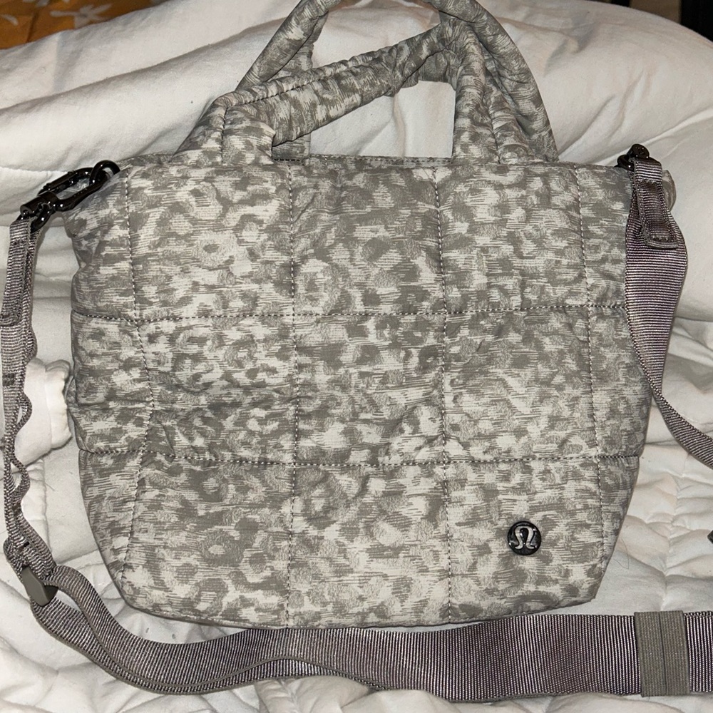 Lululemon quilted bag